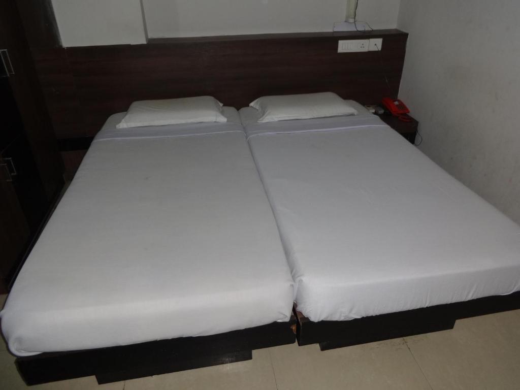 Hotel Miland Palace Bhubaneswar Zimmer foto
